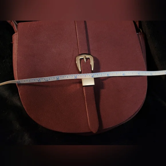 ✨️3/$15✨️ H&M Burgundy Crossbody Bag - Picture 9 of 9